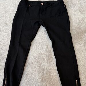 Ted Baker black womens leggings with rose gold zippers. Size 4